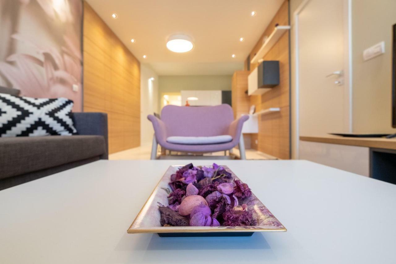 Vitosha Blvd Luxury 2-Bedroom, 2-Bathroom With Balcony Sofie Exteriér fotografie