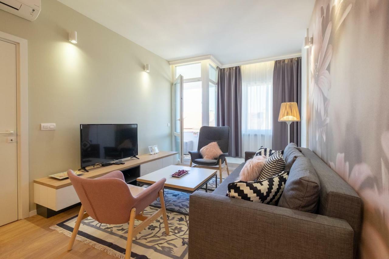 Vitosha Blvd Luxury 2-Bedroom, 2-Bathroom With Balcony Sofie Exteriér fotografie