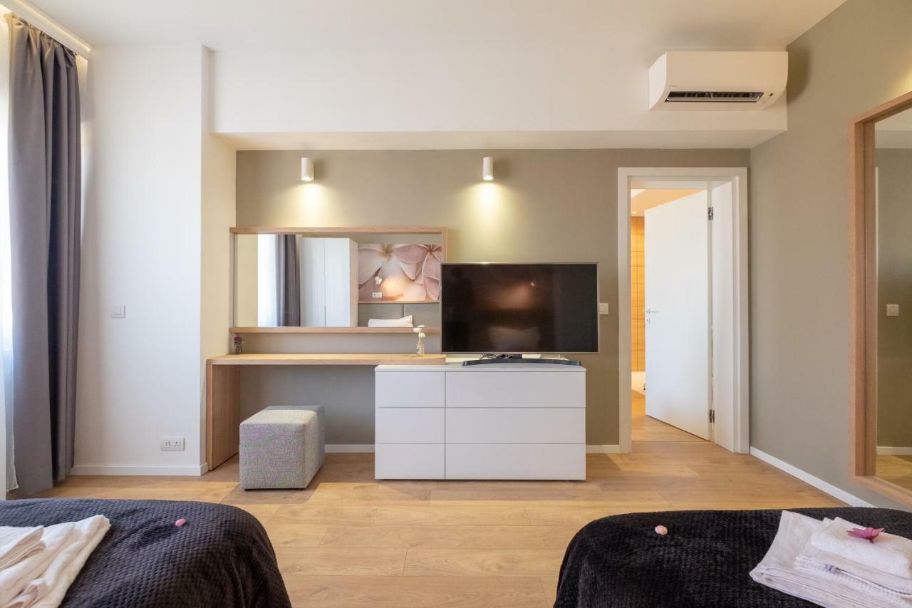 Vitosha Blvd Luxury 2-Bedroom, 2-Bathroom With Balcony Sofie Exteriér fotografie