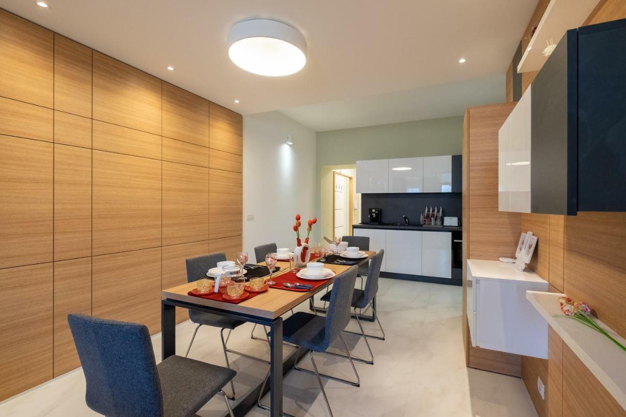 Vitosha Blvd Luxury 2-Bedroom, 2-Bathroom With Balcony Sofie Exteriér fotografie