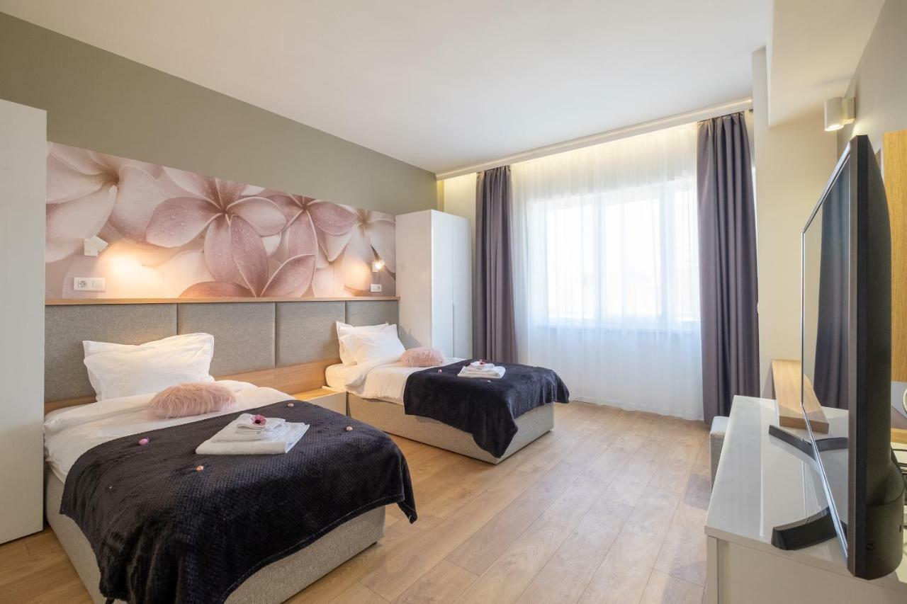 Vitosha Blvd Luxury 2-Bedroom, 2-Bathroom With Balcony Sofie Exteriér fotografie